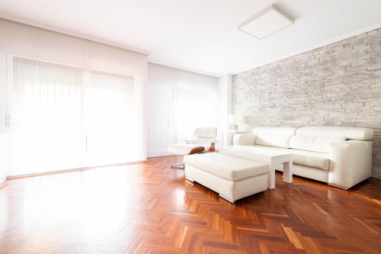 Bonita Habitacion Con Balcon Villaviciosa de Odon Bagian luar foto